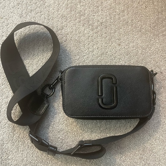 Marc Jacobs Handbags - Marc Jacobs DTM snapshot (100% Authentic)